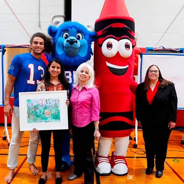 Buffalo Bills, Mach Hollins returning art to a teacher.